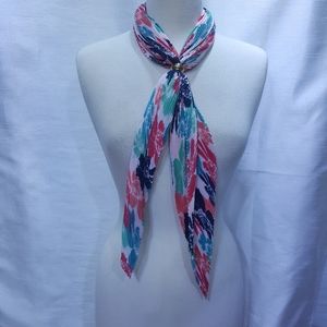 Elegant multicolored scarf